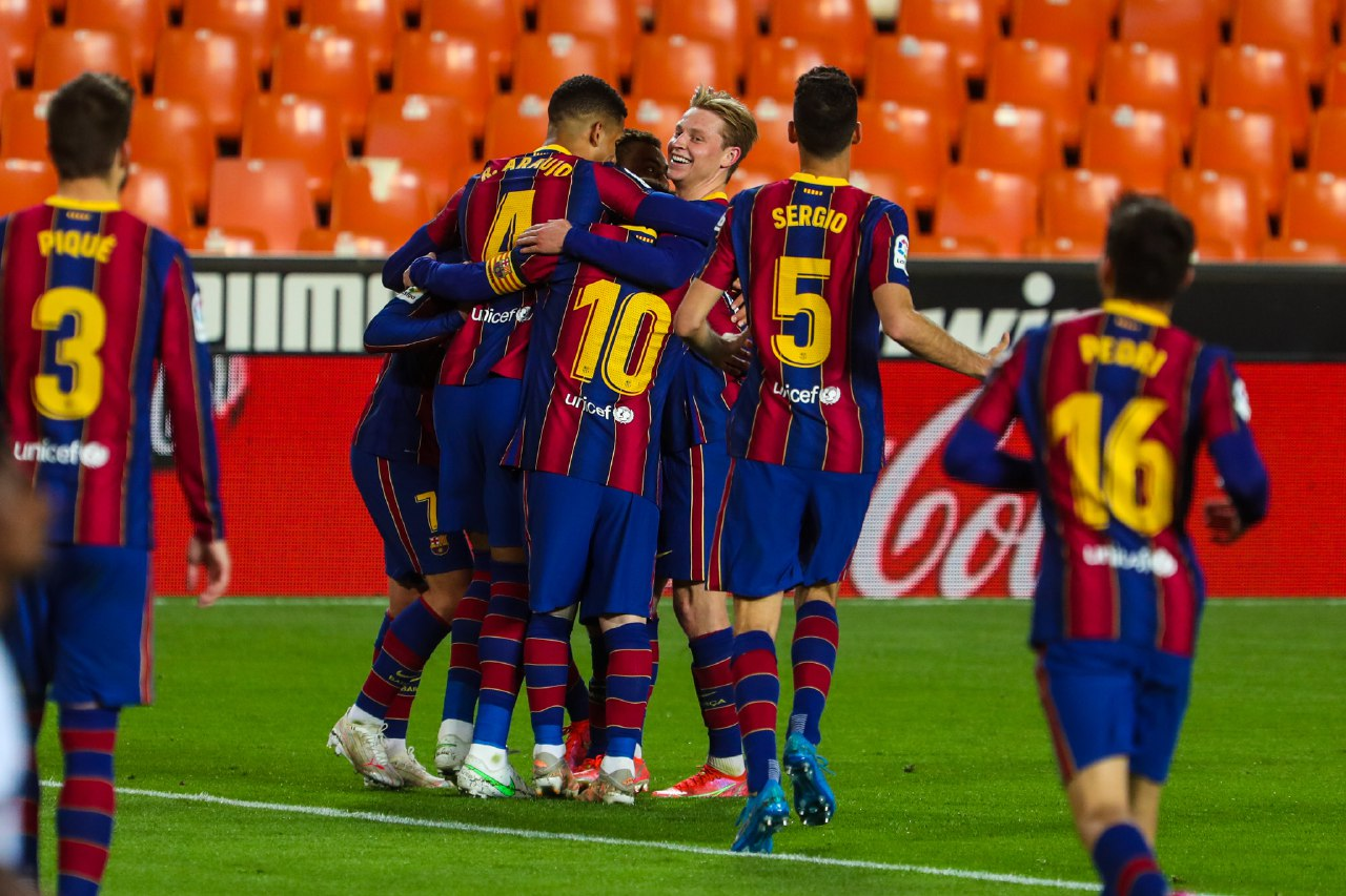 巴萨联赛同期13次积分74+情况下夺冠，以第三身份逆袭仅1次