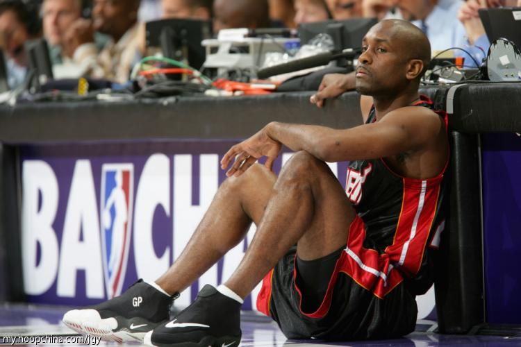 Gary Payton - Nike Zoom Flight ’98 (Nike Zoom Flight ’The Glove) Gary Payton - Nike Zoom Flight ’98 (Nike Zoom Flight ’The Glove)