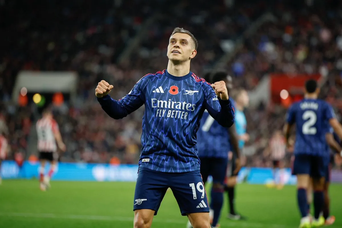 >蘑菇视频APP网站推广,蘑菇视频大全免费高清版下载观看,蘑菇成人短视频APP,蘑菇视频网站入口注册平台