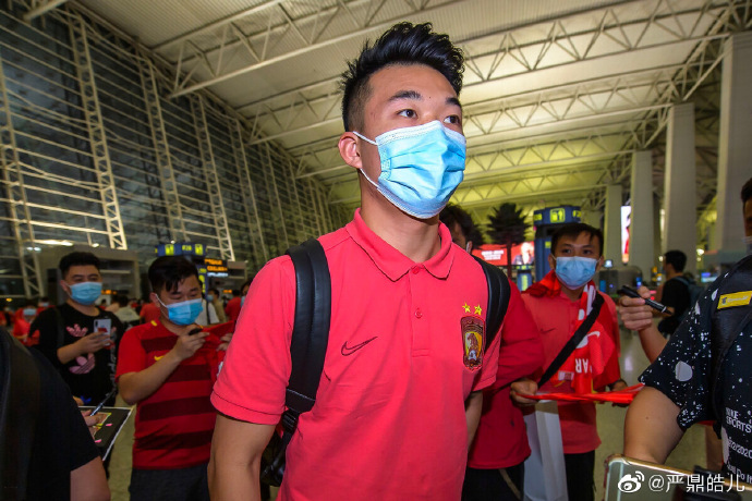 严鼎皓发文表信心：心无旁骛，全力以赴！