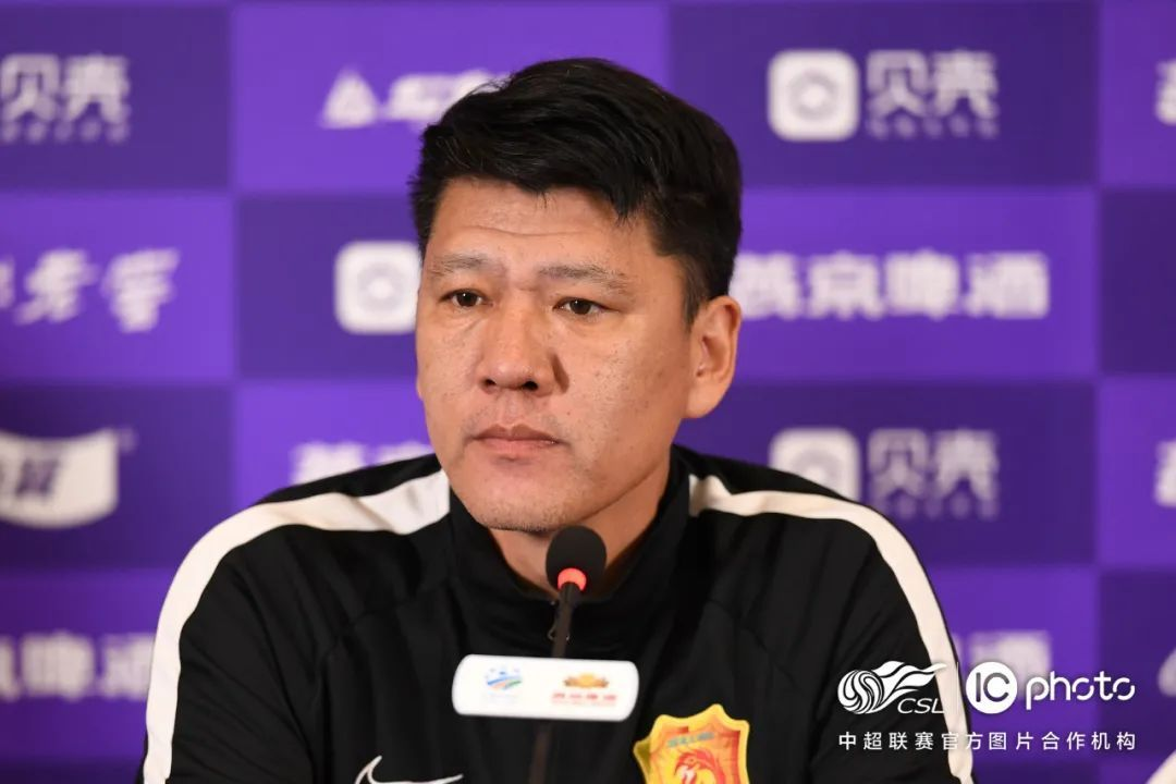 卓尔领队:力争打好比赛不留遗憾,目标足协杯冠军 第1张 卓尔领队:力争打好比赛不留遗憾,目标足协杯冠军 第1张
