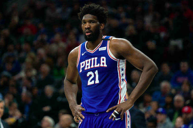 里弗斯：恩比德参加了投篮训练，我预计他今日会出战