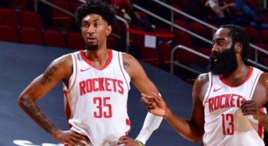 哈登：给伍德说了哪些防守方面能提升，想让他打得坚决自信