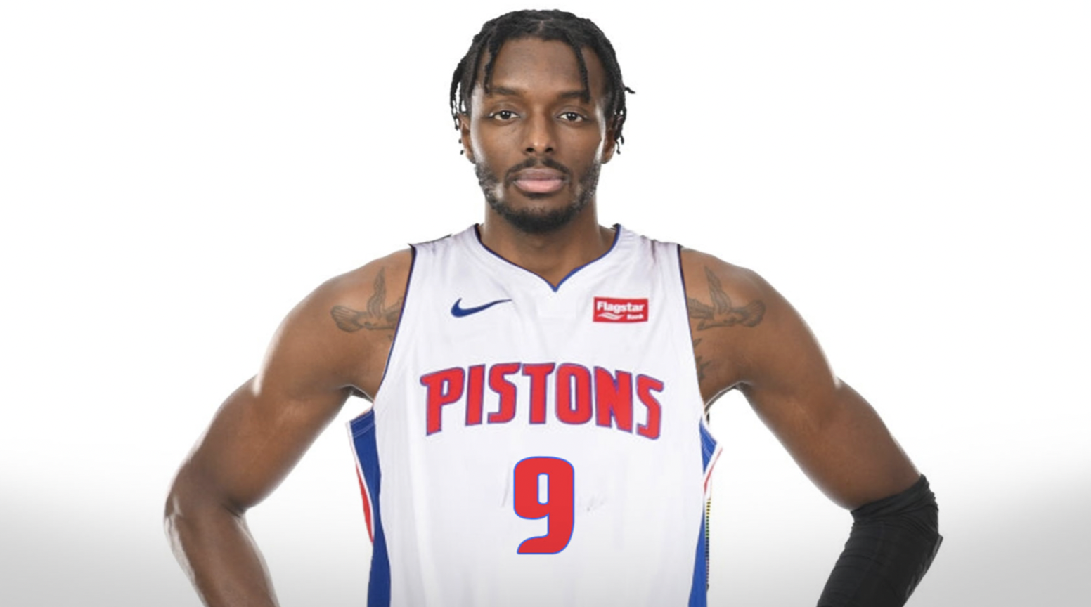 状态火热！杰拉米-格兰特半场11中7，得到18分2篮板