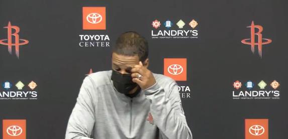 赛拉斯：小哈达威今日找到了节奏，命中了8个三分球