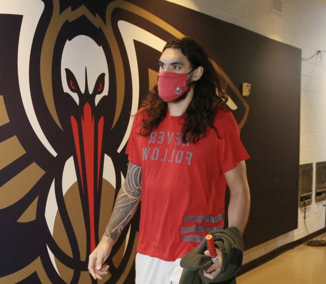 我们来了！鹈鹕官方晒球员入场照为比赛预热