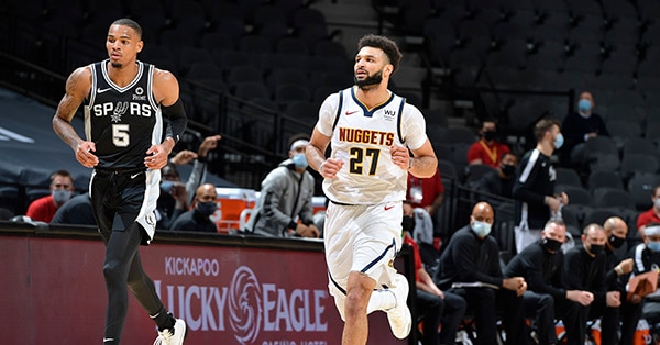 感觉如何？默里笑言：好几处都有伤，抬腿跑步就会疼