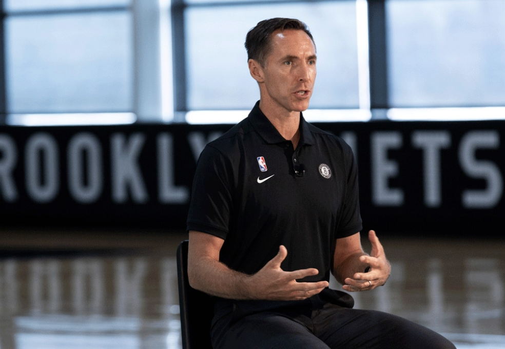 纳什：防守问题令我们沮丧，好在我们还有时间去解决问题