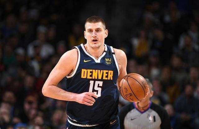 犯规麻烦！约基奇全场得到17分9篮板11助攻