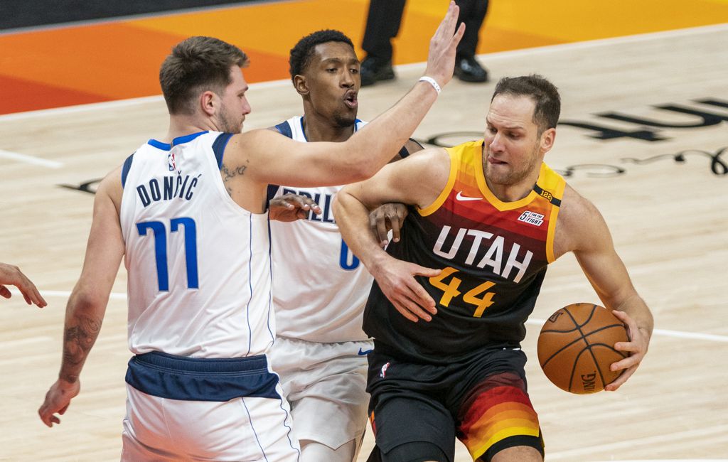 博扬：我们在赢球，球队表现非常棒，没有人关心数据