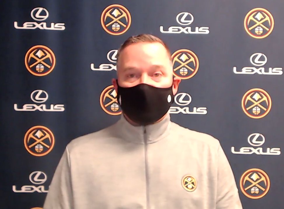 马龙：默里第四节遭遇臀部伤势，应该能够出战下一场比赛