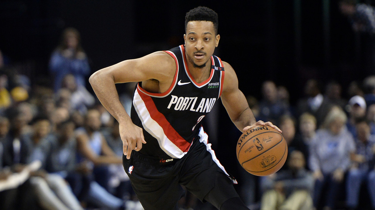 手感火热！麦科勒姆首节8投6中砍下16分