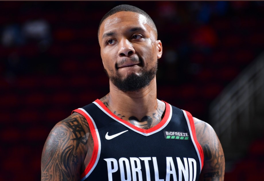 利拉德：今天不断被包夹，锡伯杜一直喊“防他防他防他”