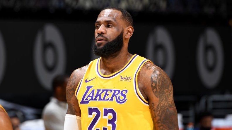 更进一步！詹姆斯开赛连续24场15+5+5，继续刷新历史纪录