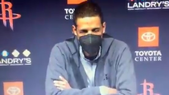 塞拉斯：努瓦巴昨天重重倒地后有点酸痛，但他今天能打