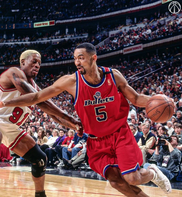 奇才官推祝贺朱万-霍华德生日快乐