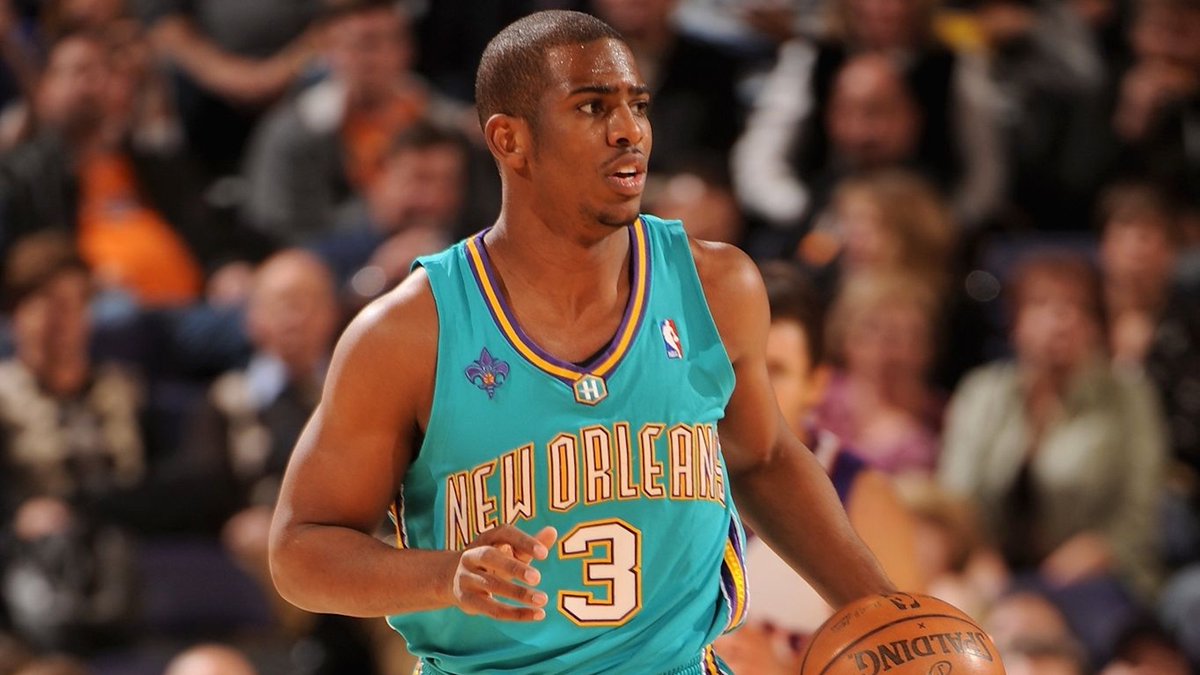 2008年的今天保罗得到42+5+9+8，生涯多次得到42+5+5+5