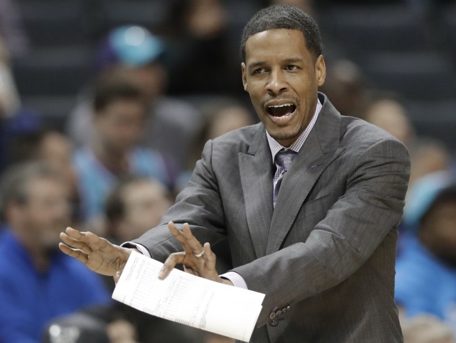 塞拉斯：今晚我们忽视了防守，没有防守我们就无法取胜