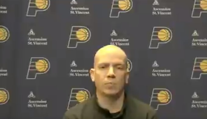 约克伦：我们需要整场比赛保持防守，在篮板方面做得更好