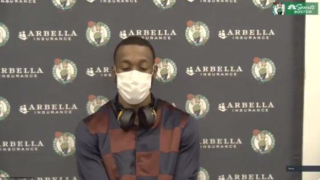 沃克谈20中4：我要保持积极的心态，我必须打得更好