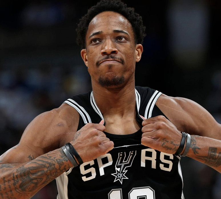 德罗赞：我们都带着紧迫感打球，在西部每一场比赛都很重要