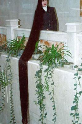 世界之最 - 最<em>长</em>的<em>头发</em> 中国浦县谢秋萍,原荔浦