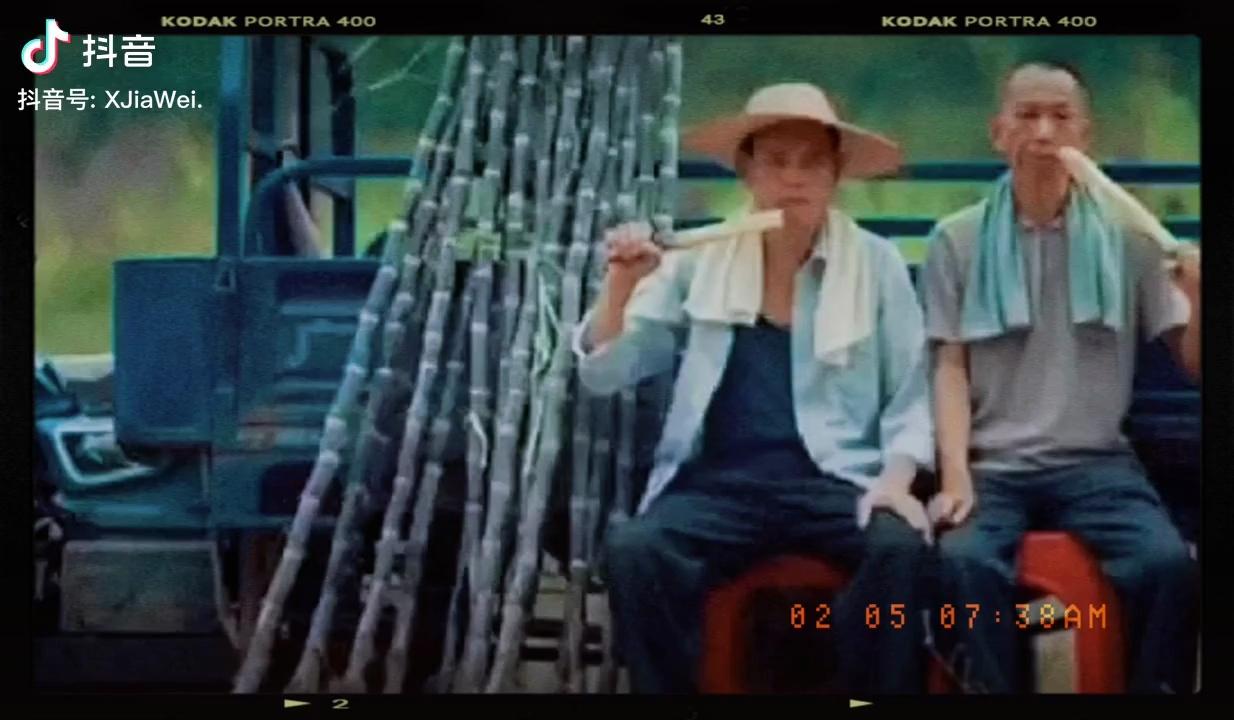 video-poster