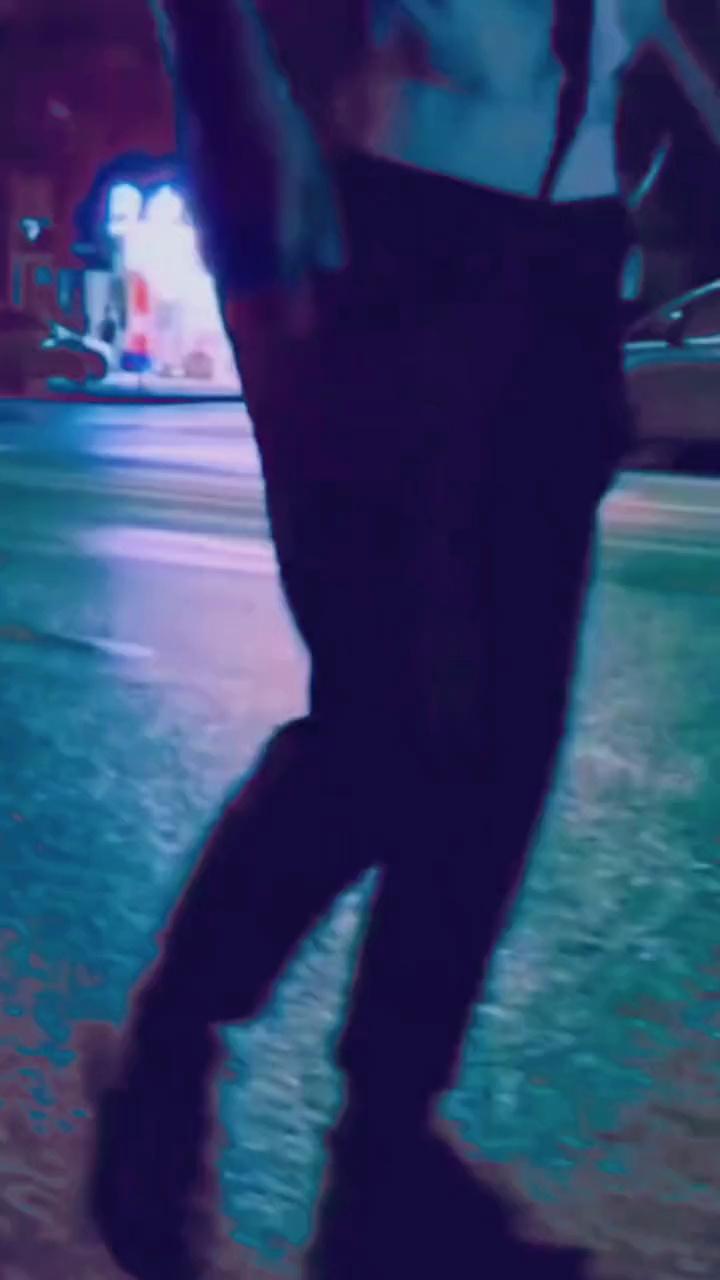 video-poster