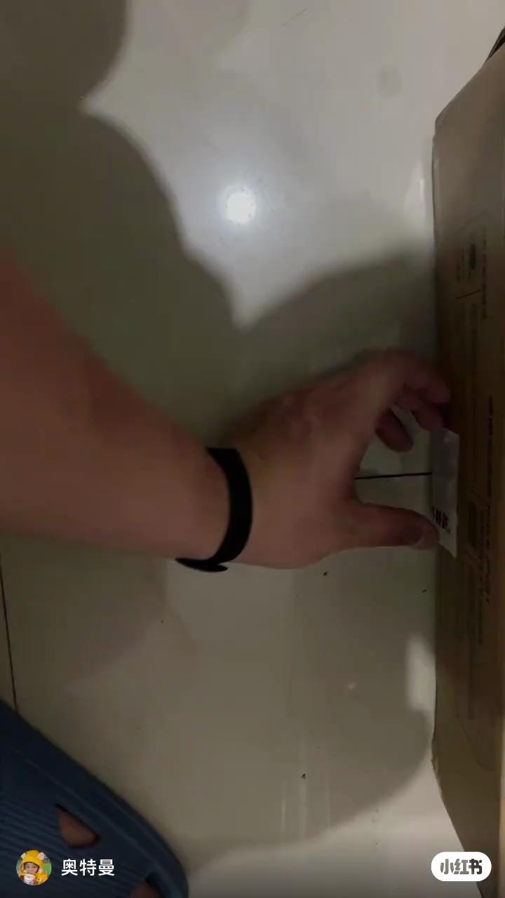 video-poster