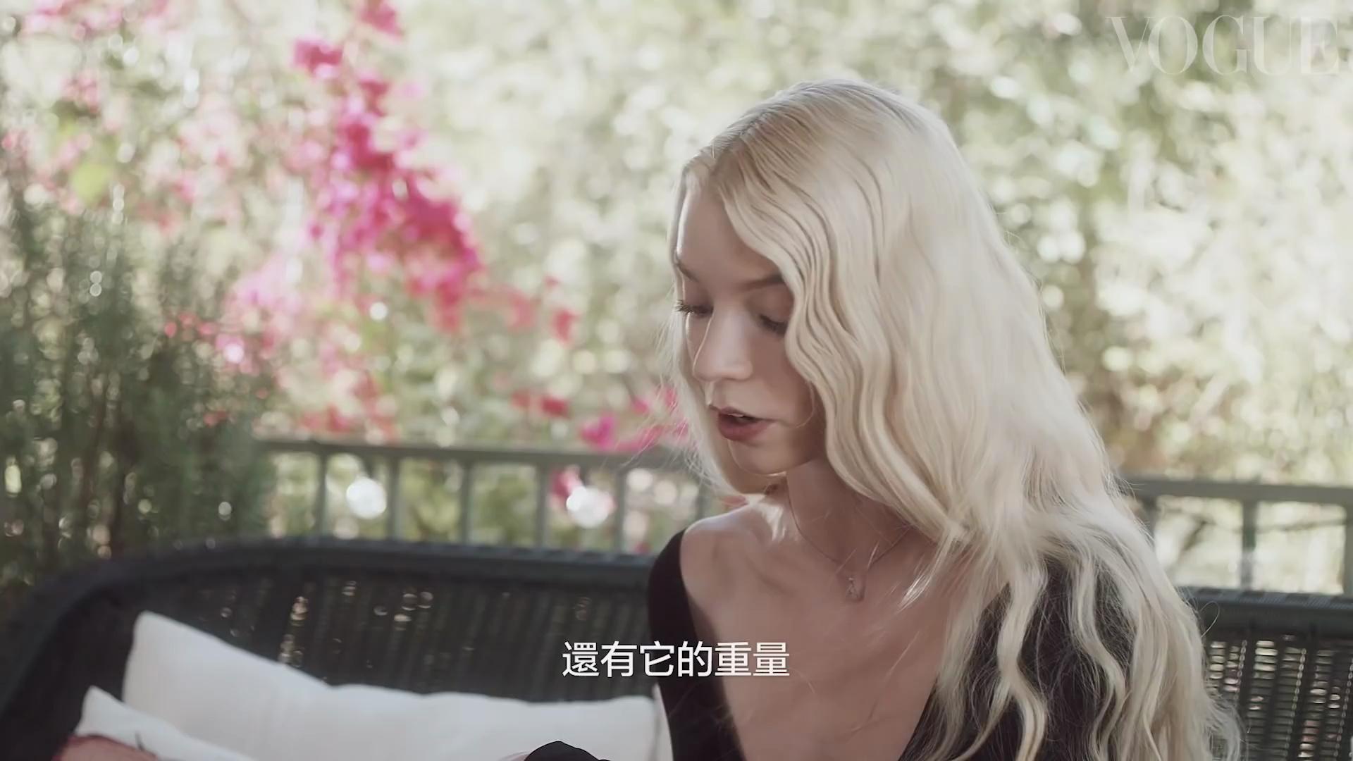 video-poster