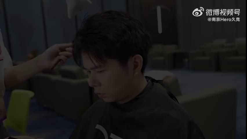 video-poster