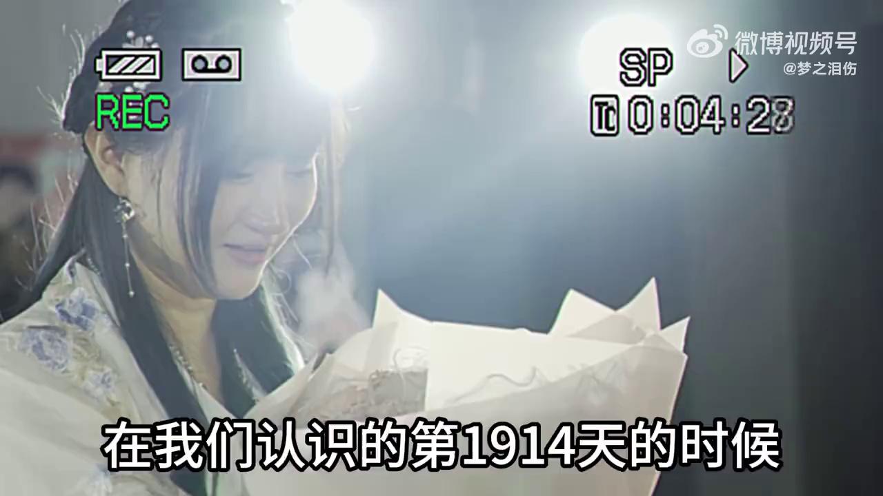 video-poster