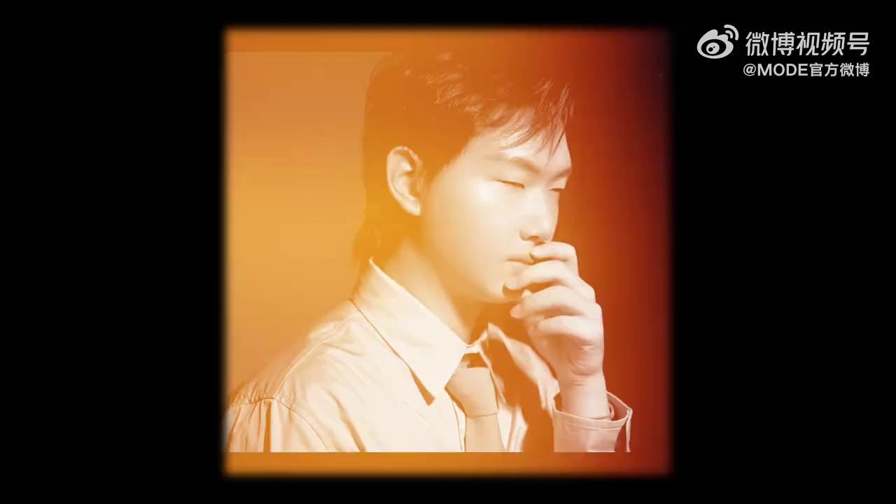 video-poster
