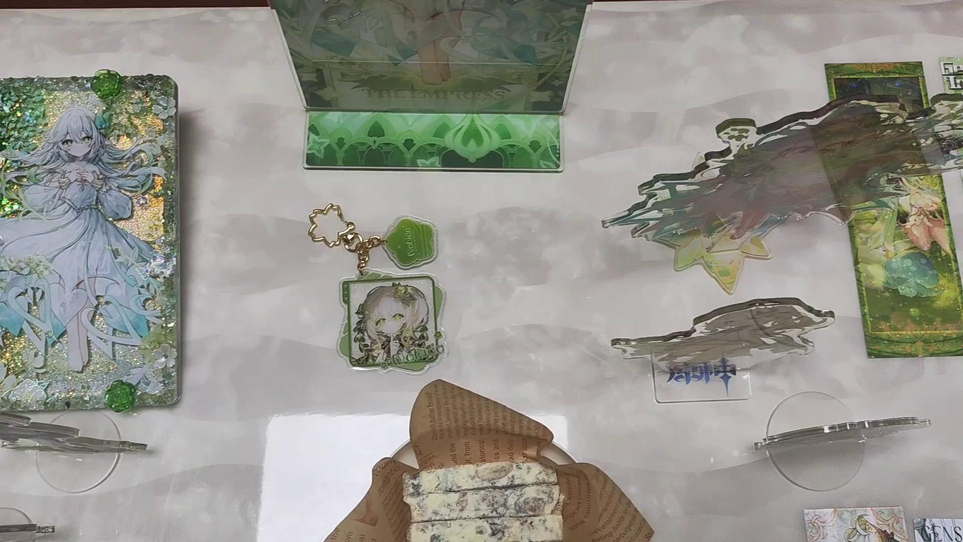 video-poster