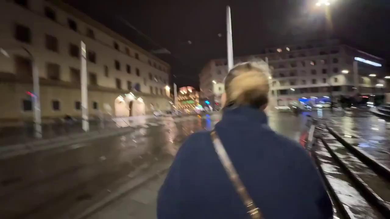 video-poster
