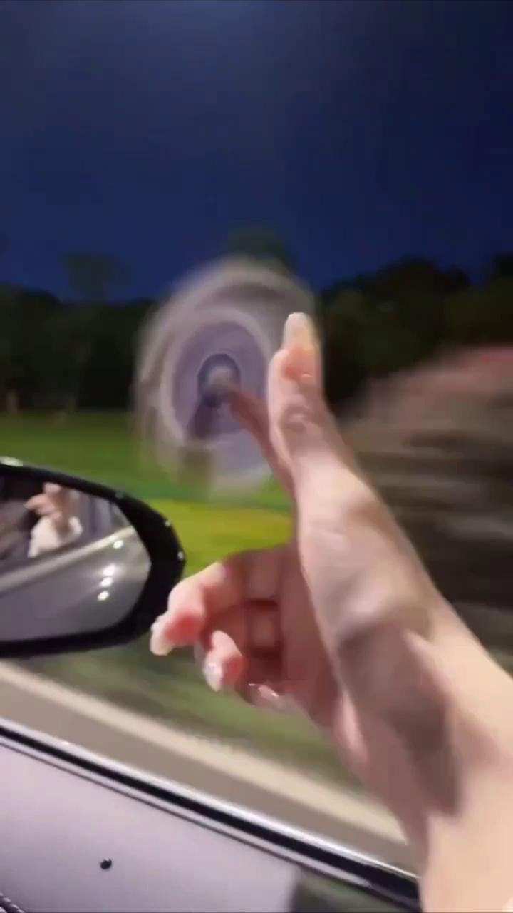 video-poster