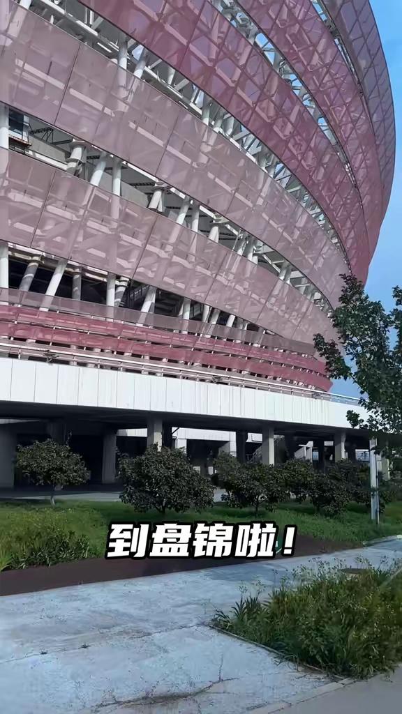 video-poster