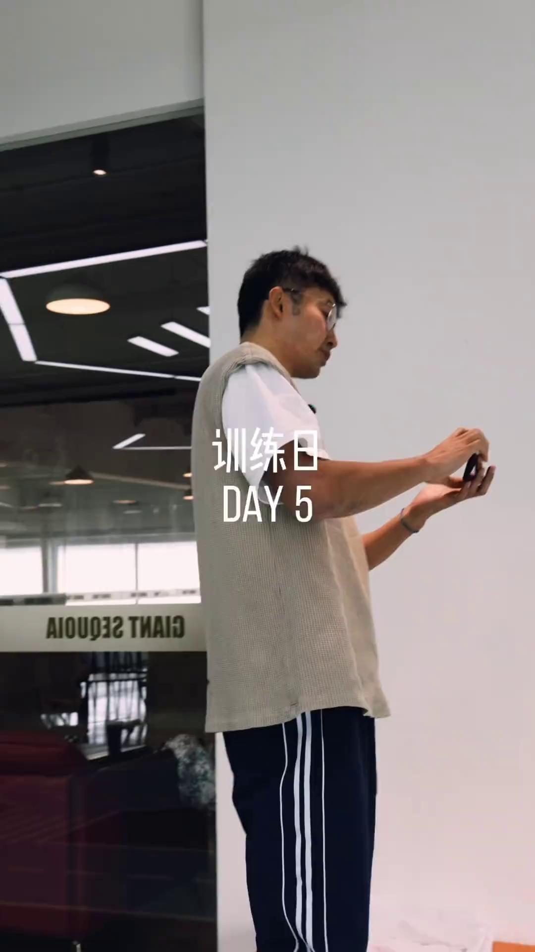 video-poster