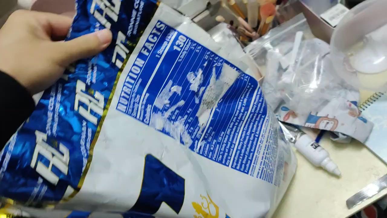 video-poster