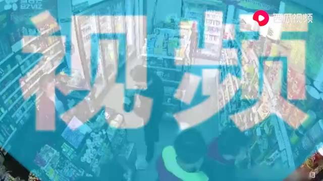 video-poster