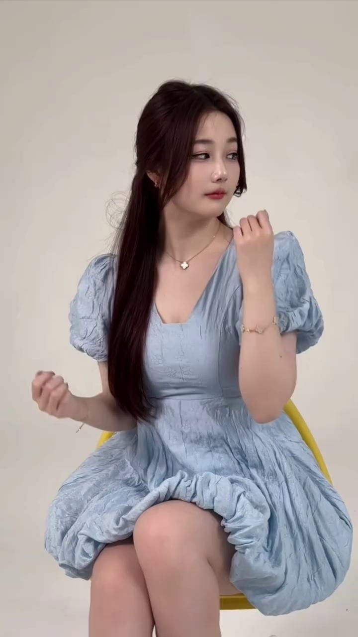 video-poster
