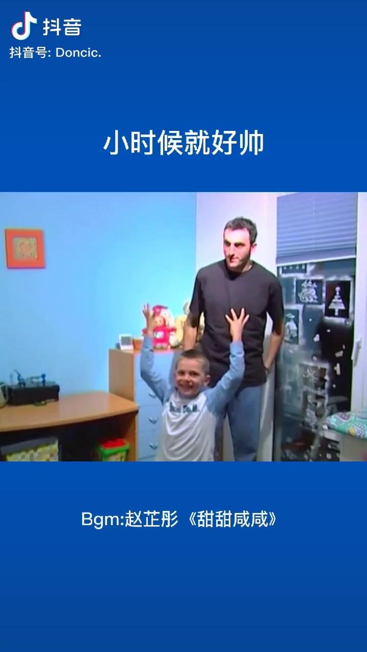 video-poster