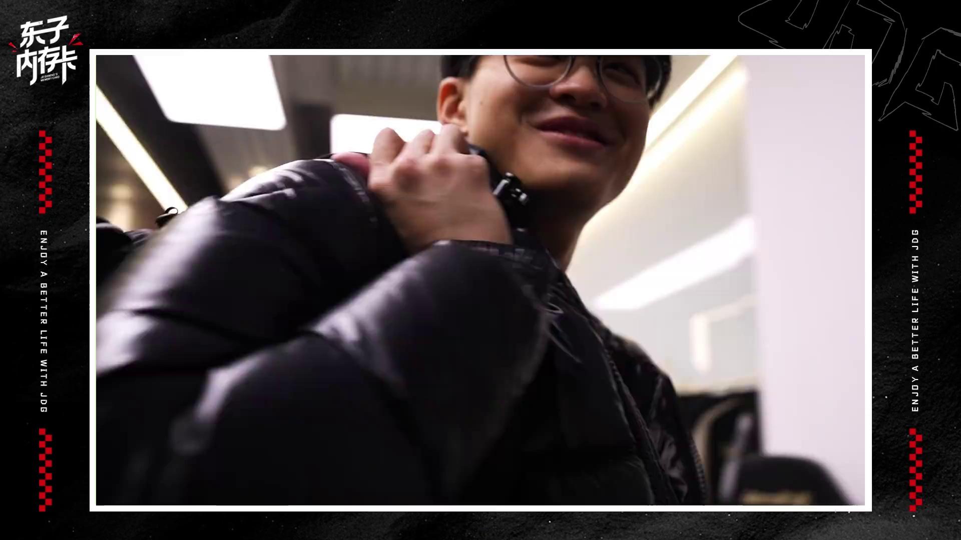 video-poster