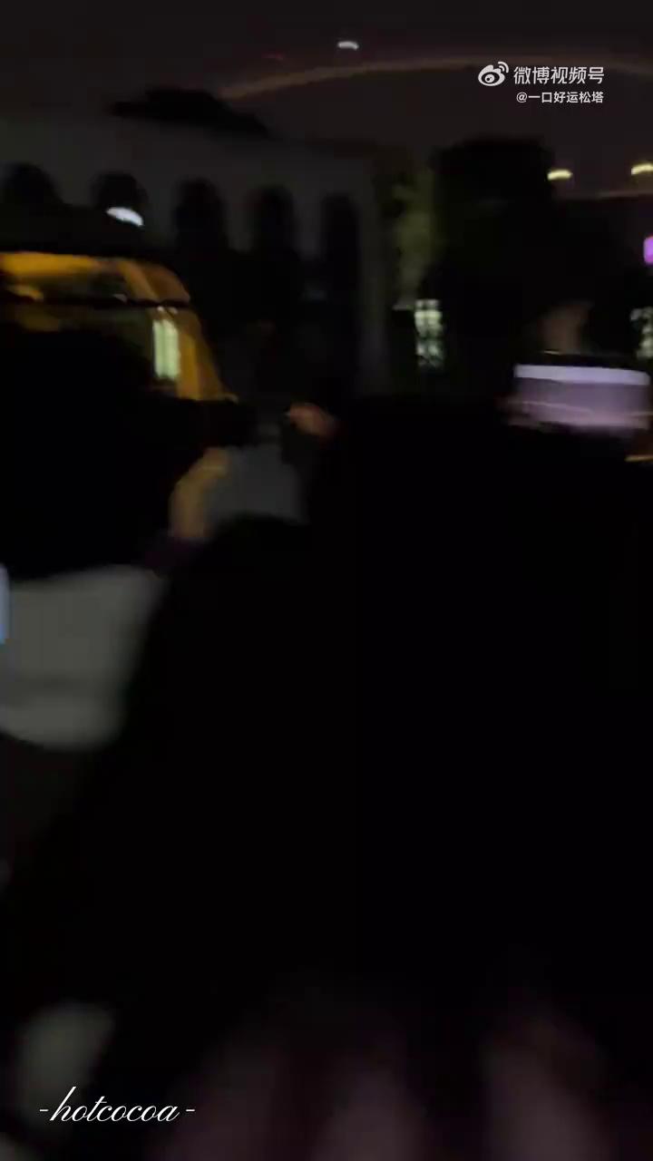 video-poster