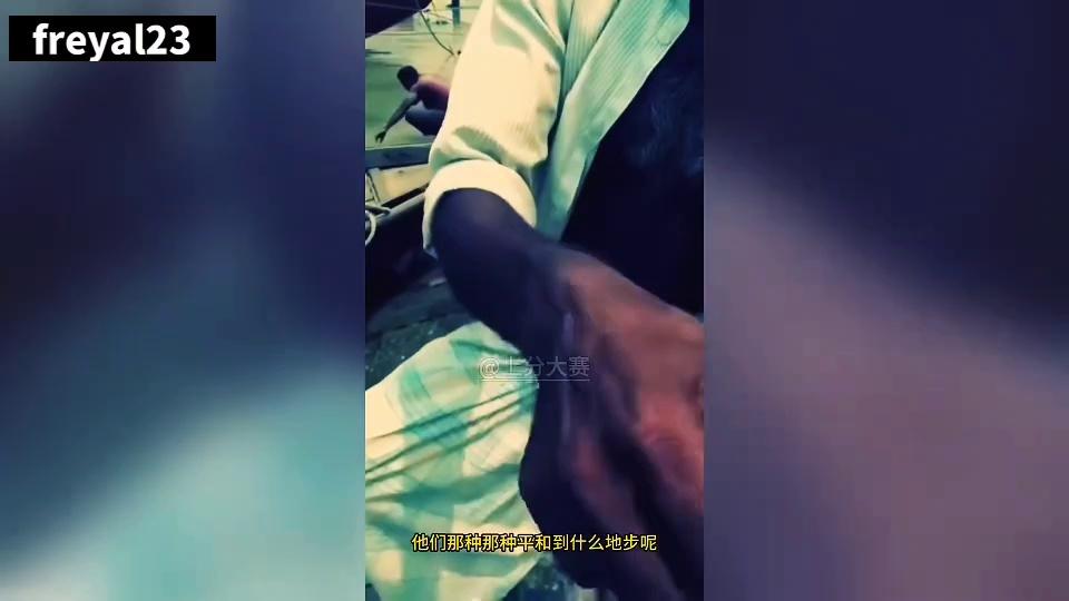 video-poster
