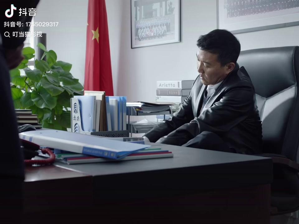 video-poster