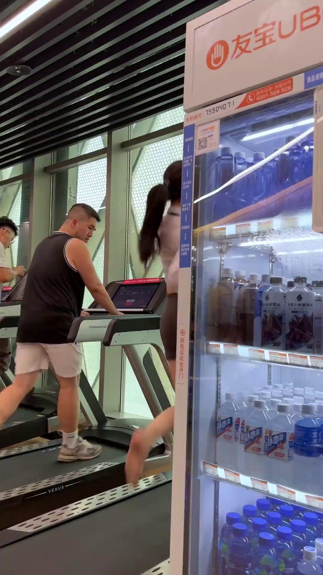 video-poster