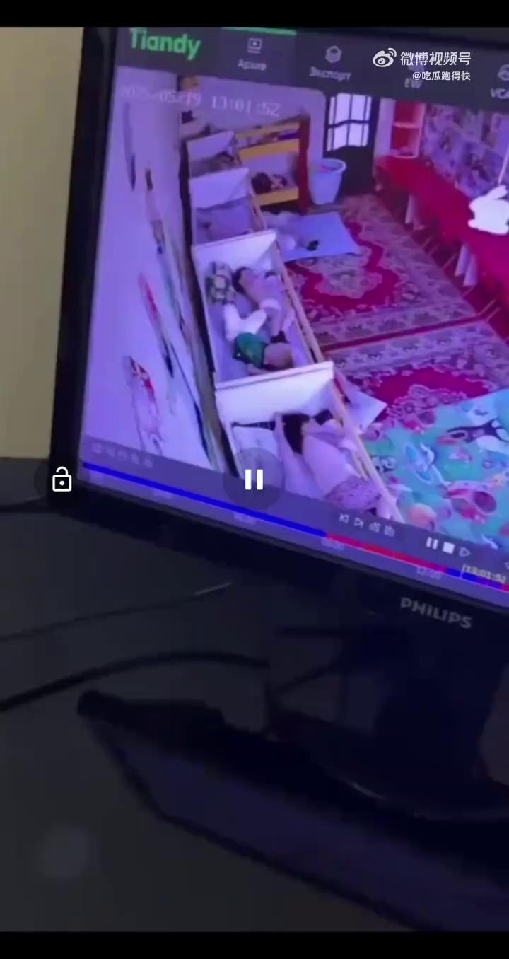 video-poster