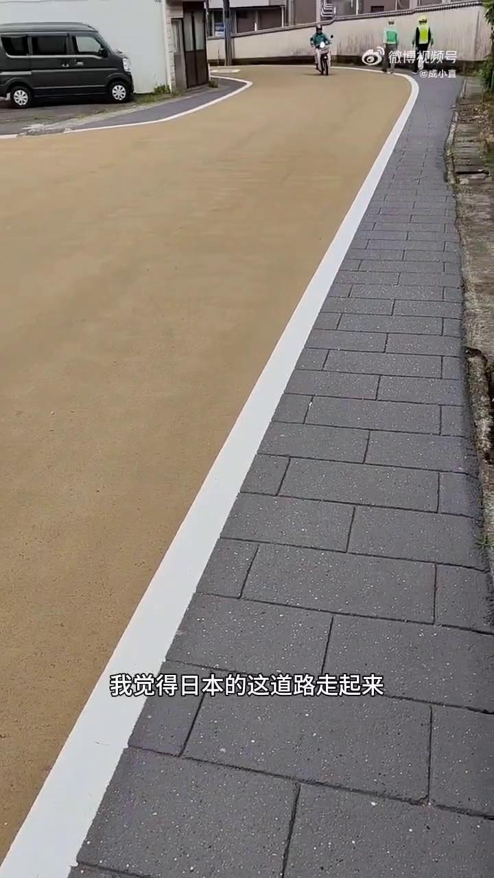video-poster