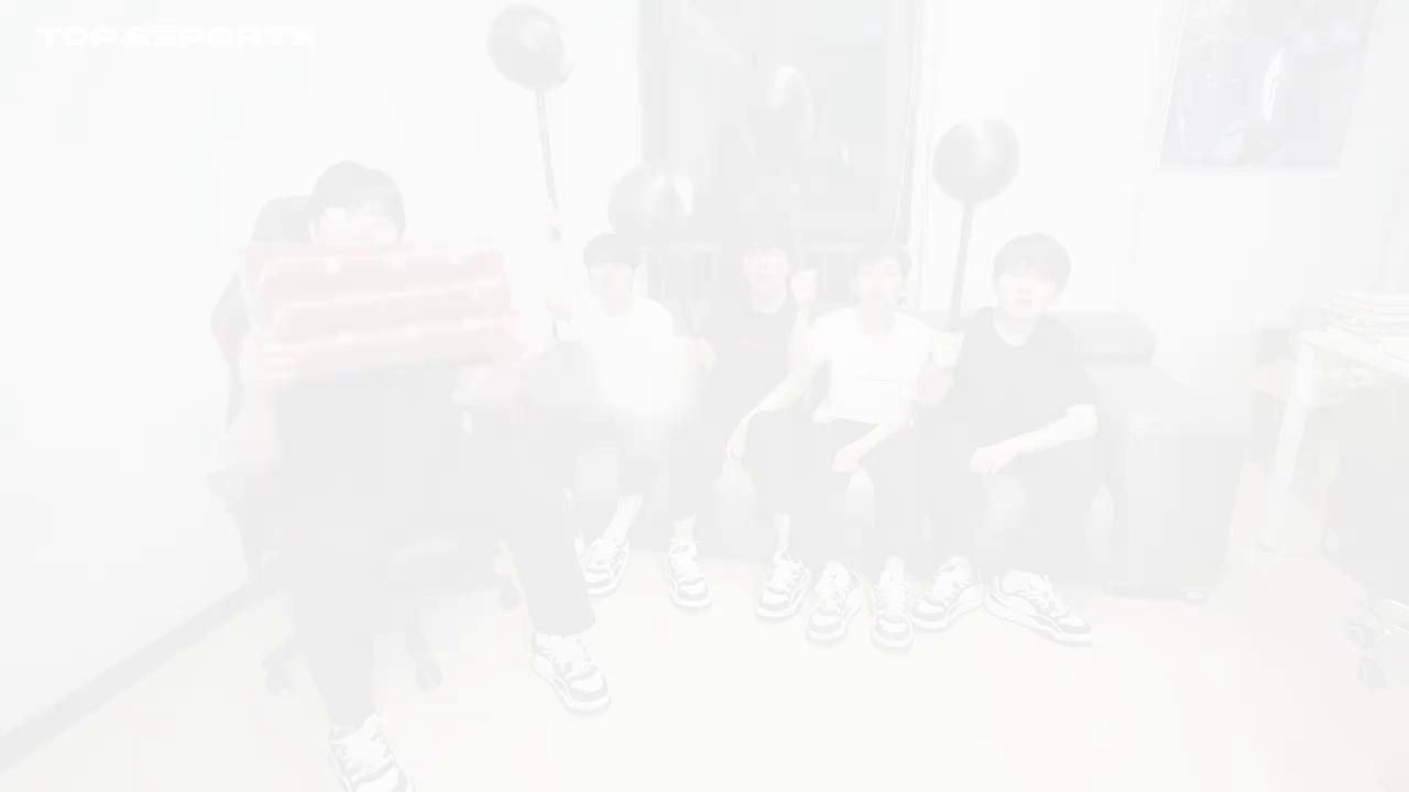video-poster
